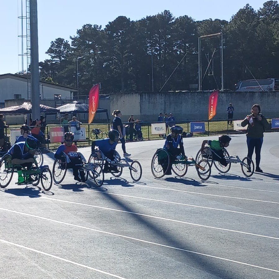 Paratletas de São José dos Pinhais conquistam 22 medalhas em competição regional