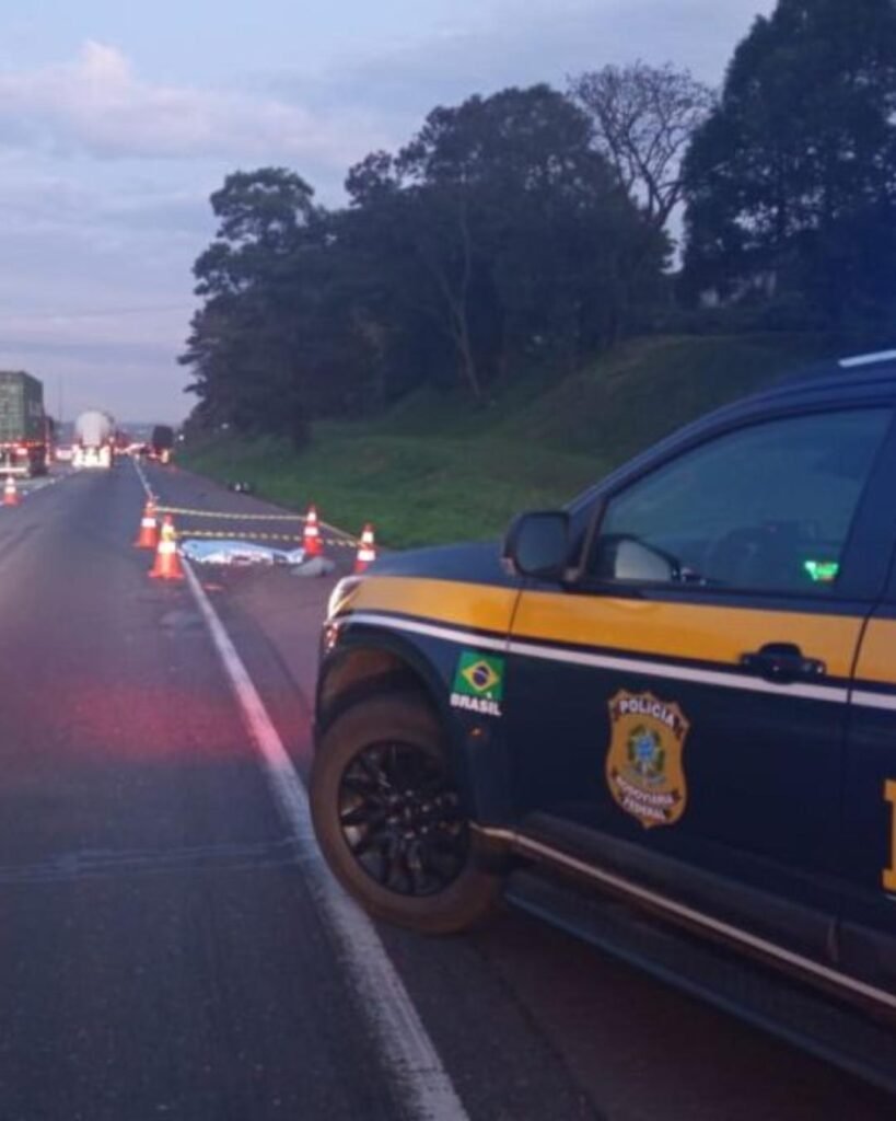 Motociclista morre em grave acidente com caminhão na BR-116, em São José dos Pinhais
