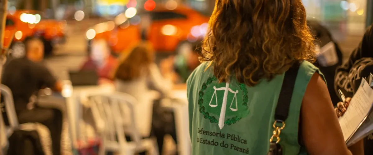 MUTIRÃO DA DEFENSORIA OFERECE ATENDIMENTO GRATUITO À POPULAÇÃO EM SITUAÇÃO DE RUA