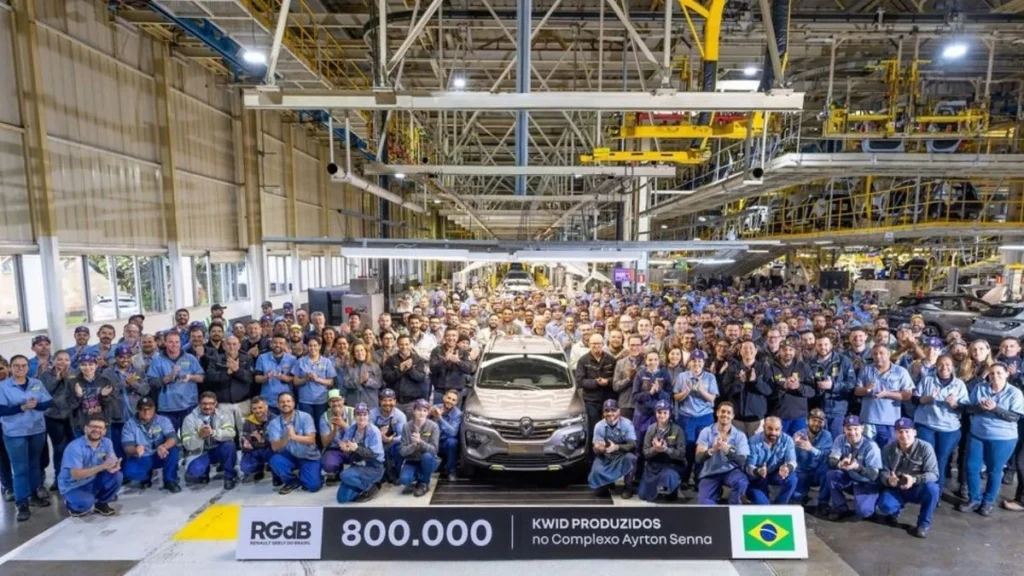 Renault Kwid chega a 800 mil unidades produzidas em São José dos Pinhais
