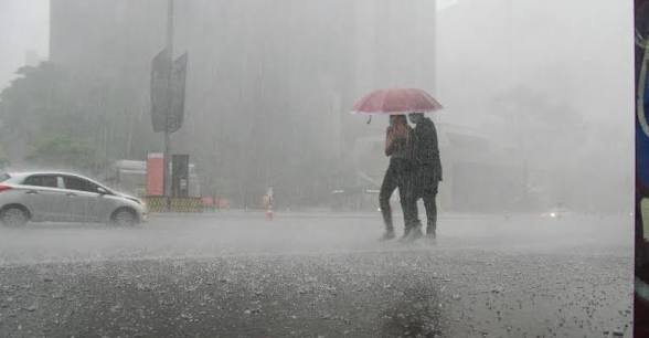 Curitiba e São José dos Pinhais têm chuva forte e trovoadas na madrugada