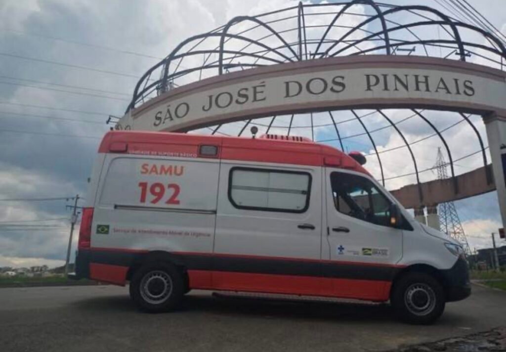 Samu de São José dos Pinhais recebe nova ambulância de R$ 292,6 mil do Ministério da Saúde