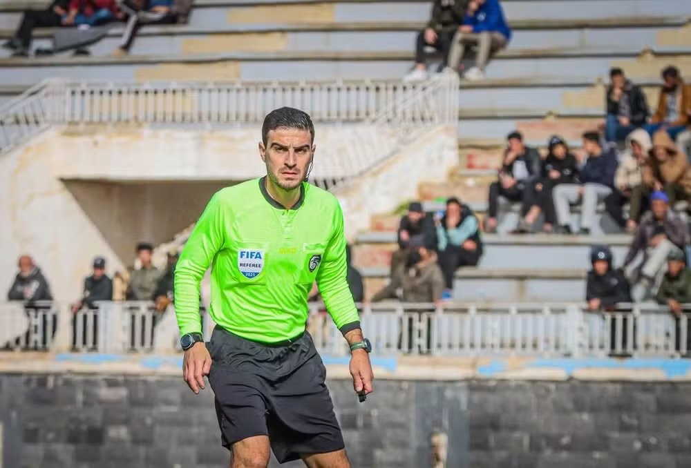 Morador de São José dos Pinhais, árbitro sírio da Fifa apita no Paraná após trajetória com astros do futebol mundial