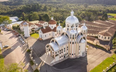 SEMANA DO TURISMO EM SÃO JOSÉ DOS PINHAIS DESTACA O POTENCIAL DO TURISMO RELIGIOSO!