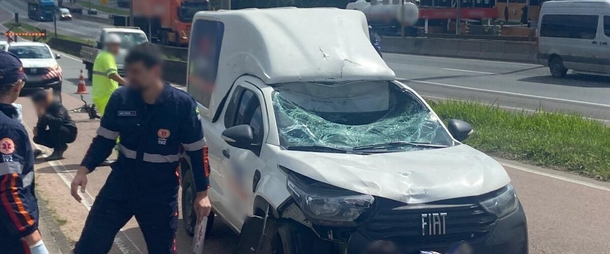 Ciclista morre após colisão com furgão na marginal da BR-376 em São José dos Pinhais